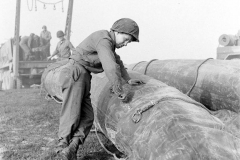 24 march 1945 Bridge building across the Rhine, 17th Armored Engineer Battalion (11)