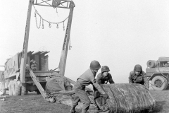 24 march 1945 Bridge building across the Rhine, 17th Armored Engineer Battalion (14)