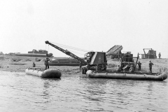 24 march 1945 Bridge building across the Rhine, 17th Armored Engineer Battalion (25)