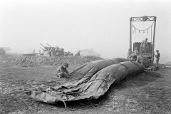 24 march 1945 Bridge building across the Rhine, 17th Armored Engineer Battalion (30)