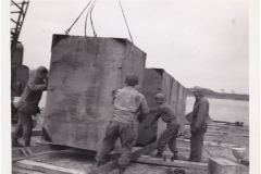 NL ponton barge on Rhine assembly (2)