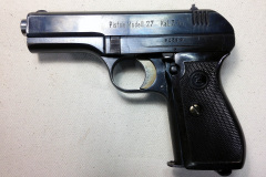 Pistol-left-side