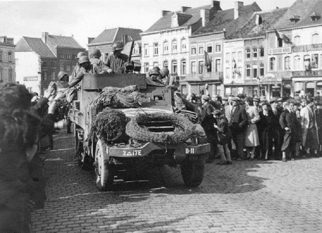 17th Engineer Halftrack B11 in Sint Truiden, België